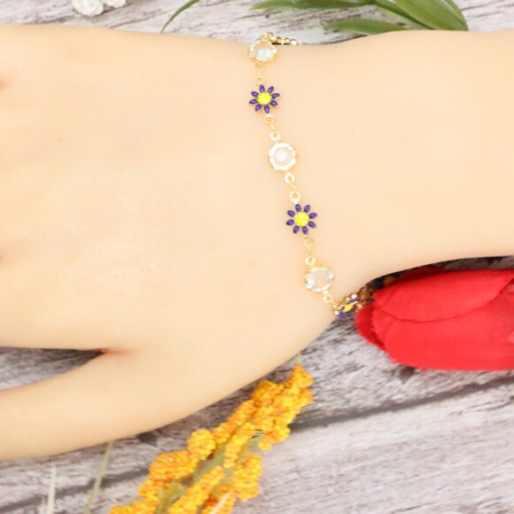 "Trendy Bracelet for Girls & Women – Cute, Adjustable & Gift-Ready | MLCRC1482 - Picture 4 of 10